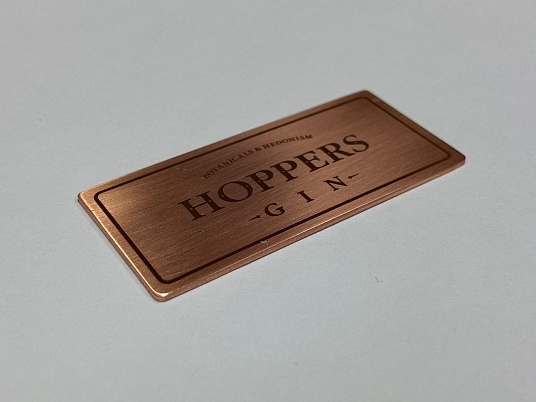 Шильдики из меди 