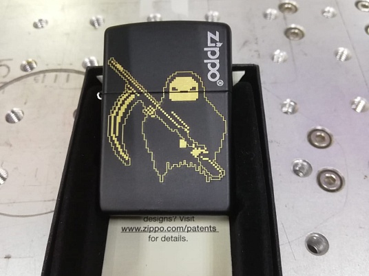 Гравировка на зажигалке