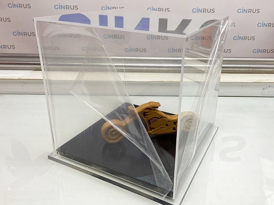 Короб из оргстекла